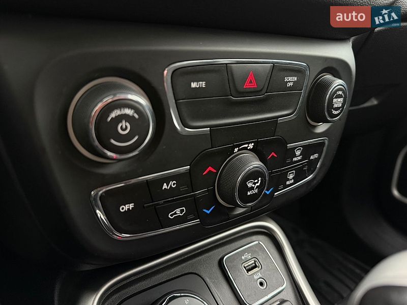 Внедорожник / Кроссовер Jeep Compass 2017 в Калуше