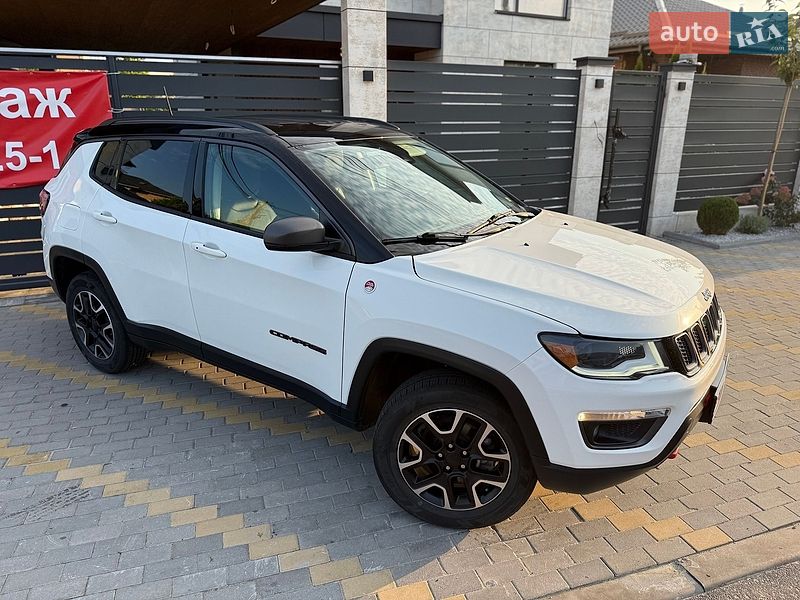 Внедорожник / Кроссовер Jeep Compass 2020 в Киеве