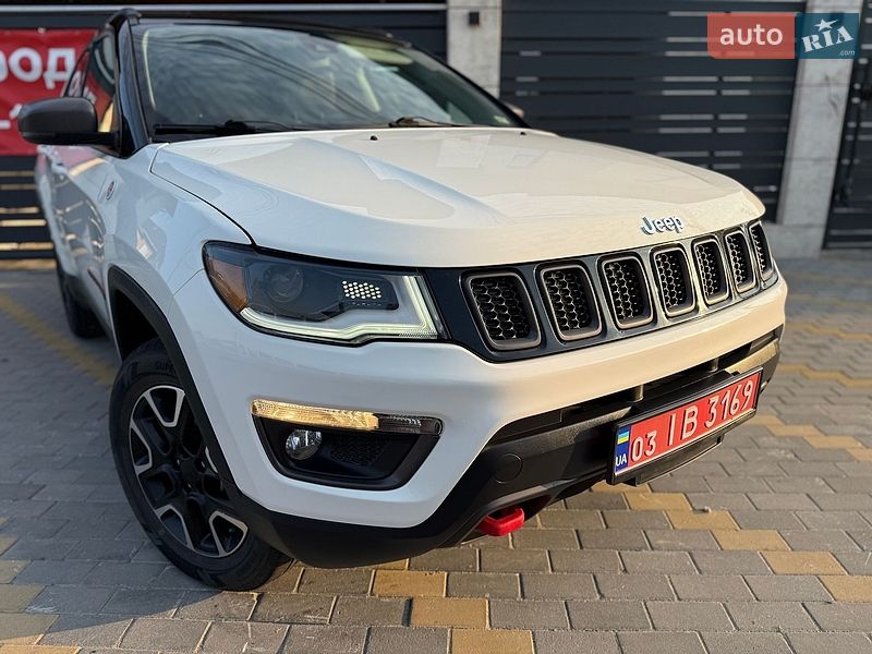 Внедорожник / Кроссовер Jeep Compass 2020 в Киеве