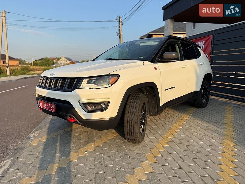 Внедорожник / Кроссовер Jeep Compass 2020 в Киеве
