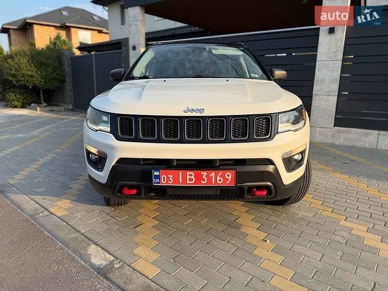 Внедорожник / Кроссовер Jeep Compass 2020 в Киеве