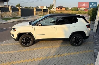 Внедорожник / Кроссовер Jeep Compass 2020 в Киеве