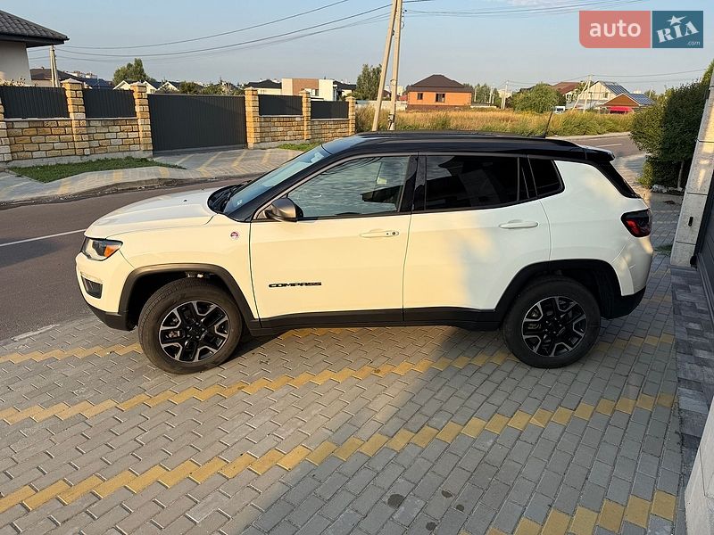 Внедорожник / Кроссовер Jeep Compass 2020 в Киеве
