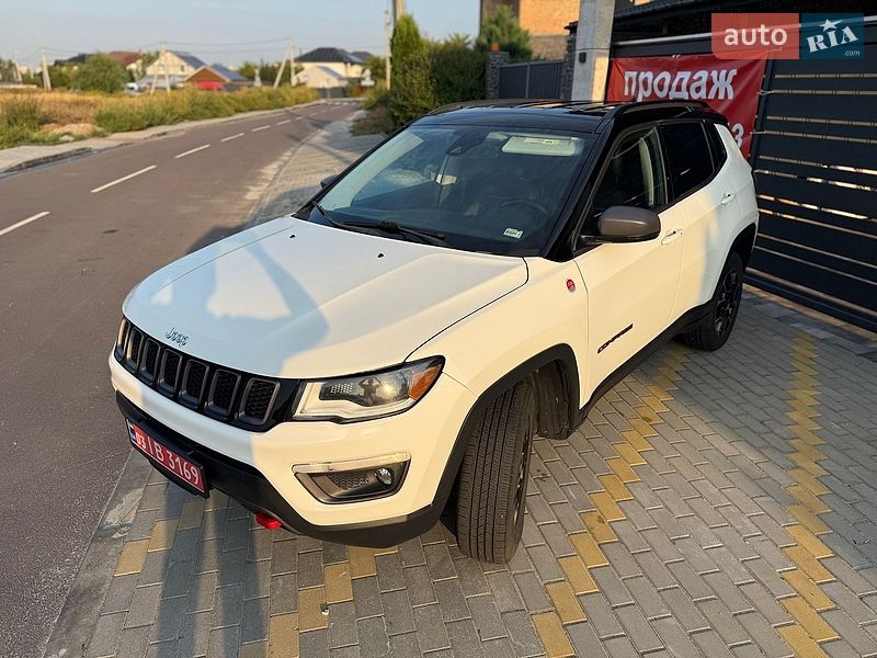 Внедорожник / Кроссовер Jeep Compass 2020 в Киеве