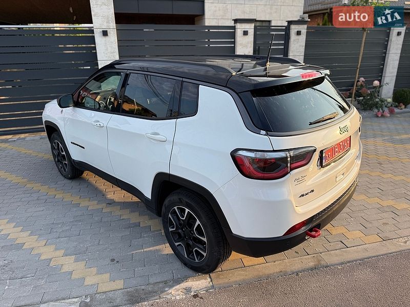 Внедорожник / Кроссовер Jeep Compass 2020 в Киеве