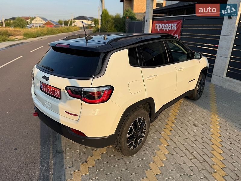 Внедорожник / Кроссовер Jeep Compass 2020 в Киеве