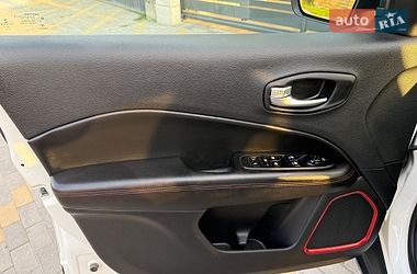Внедорожник / Кроссовер Jeep Compass 2020 в Киеве