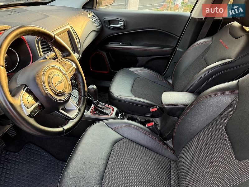 Внедорожник / Кроссовер Jeep Compass 2020 в Киеве
