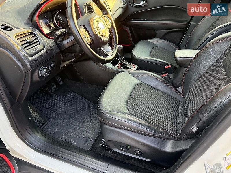 Внедорожник / Кроссовер Jeep Compass 2020 в Киеве