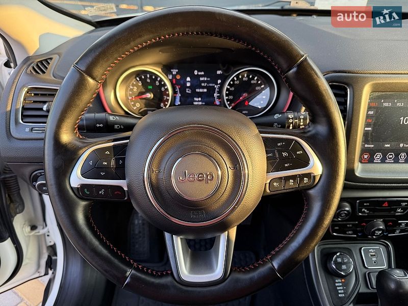 Внедорожник / Кроссовер Jeep Compass 2020 в Киеве