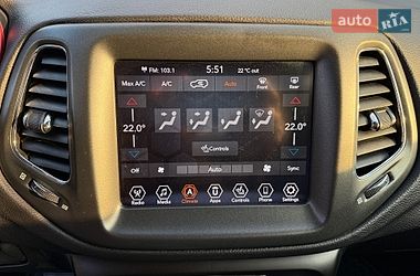 Внедорожник / Кроссовер Jeep Compass 2020 в Киеве