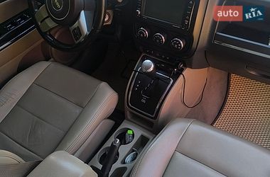 Внедорожник / Кроссовер Jeep Compass 2011 в Корсуне-Шевченковском