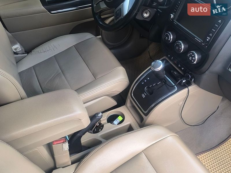 Внедорожник / Кроссовер Jeep Compass 2011 в Корсуне-Шевченковском