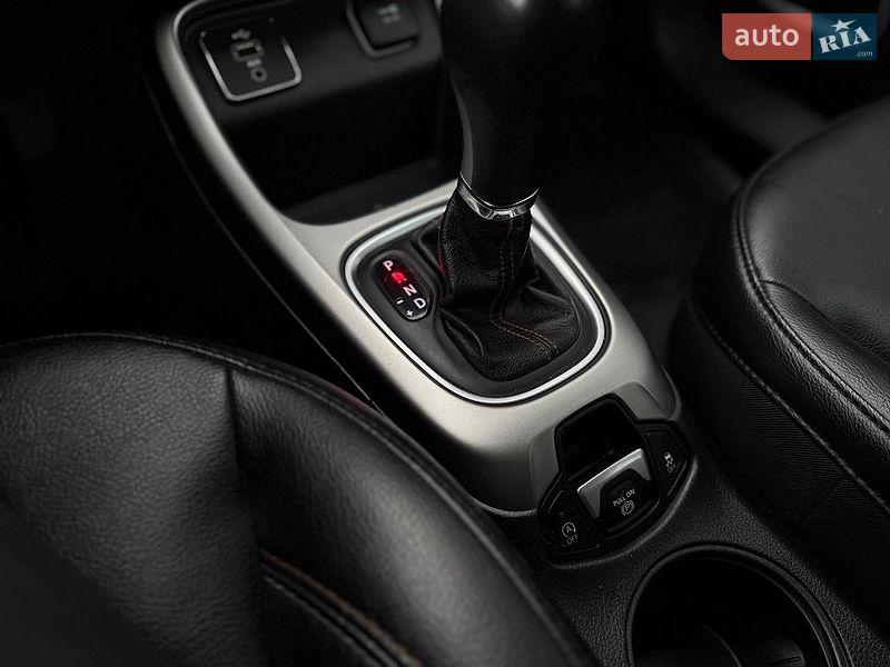 Внедорожник / Кроссовер Jeep Compass 2018 в Ровно