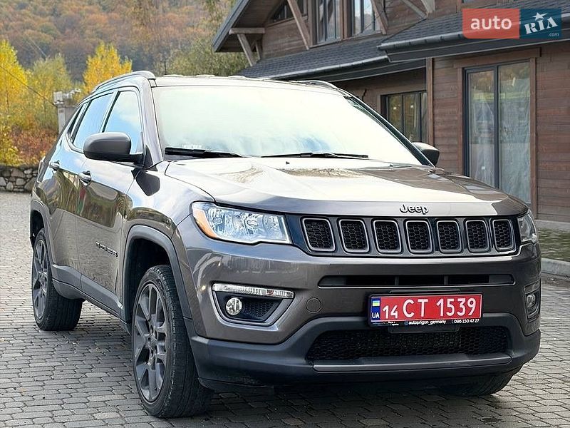 Внедорожник / Кроссовер Jeep Compass 2020 в Кутах