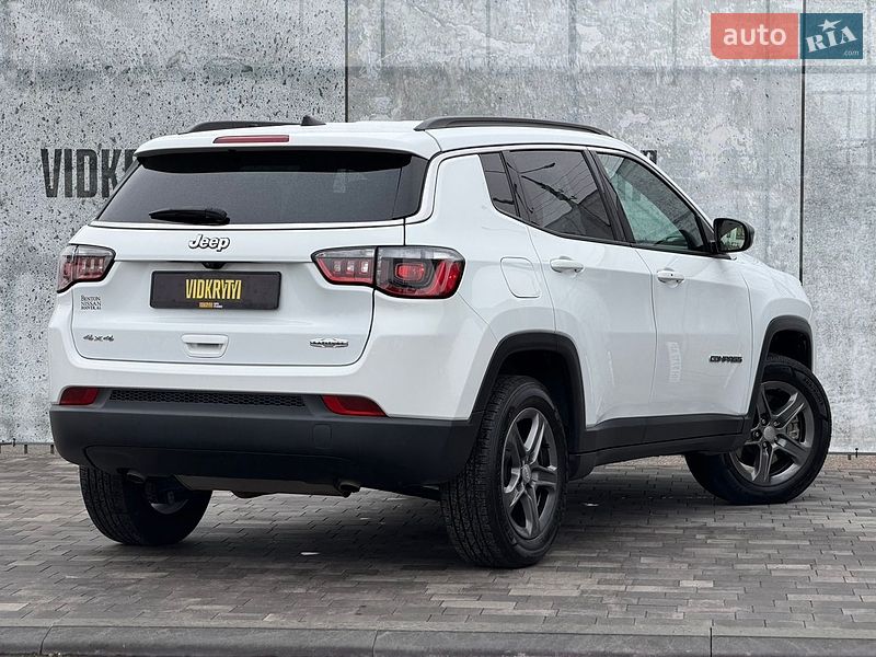 Внедорожник / Кроссовер Jeep Compass 2023 в Киеве
