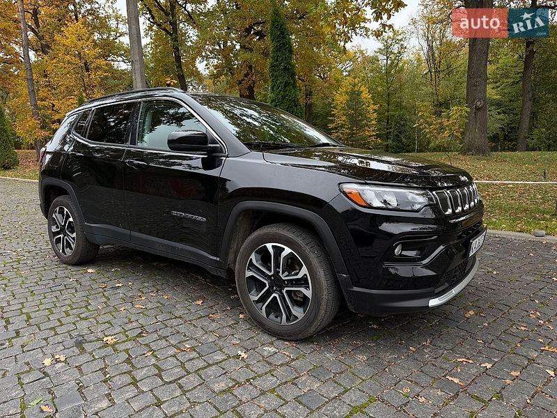Внедорожник / Кроссовер Jeep Compass 2022 в Киеве