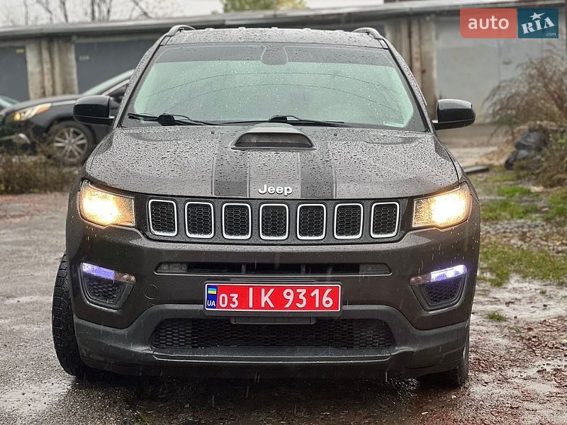 Внедорожник / Кроссовер Jeep Compass 2018 в Киеве