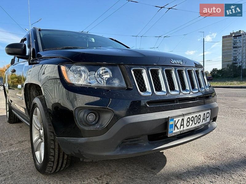 Позашляховик / Кросовер Jeep Compass 2013 в Києві