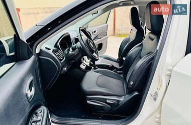 Позашляховик / Кросовер Jeep Compass 2019 в Ромнах