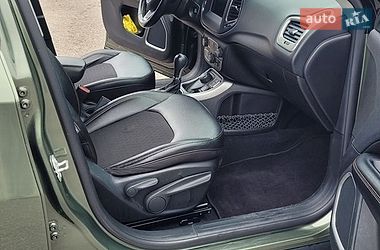 Позашляховик / Кросовер Jeep Compass 2019 в Києві фото 33 Позашляховик / Кросовер Jeep Compass 2019 в Києві