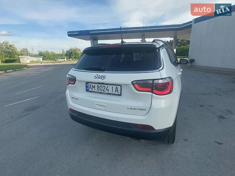 Внедорожник / Кроссовер Jeep Compass 2017 в Житомире