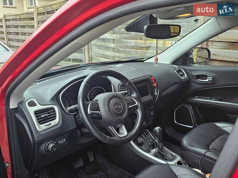 Внедорожник / Кроссовер Jeep Compass 2017 в Ивано-Франковске