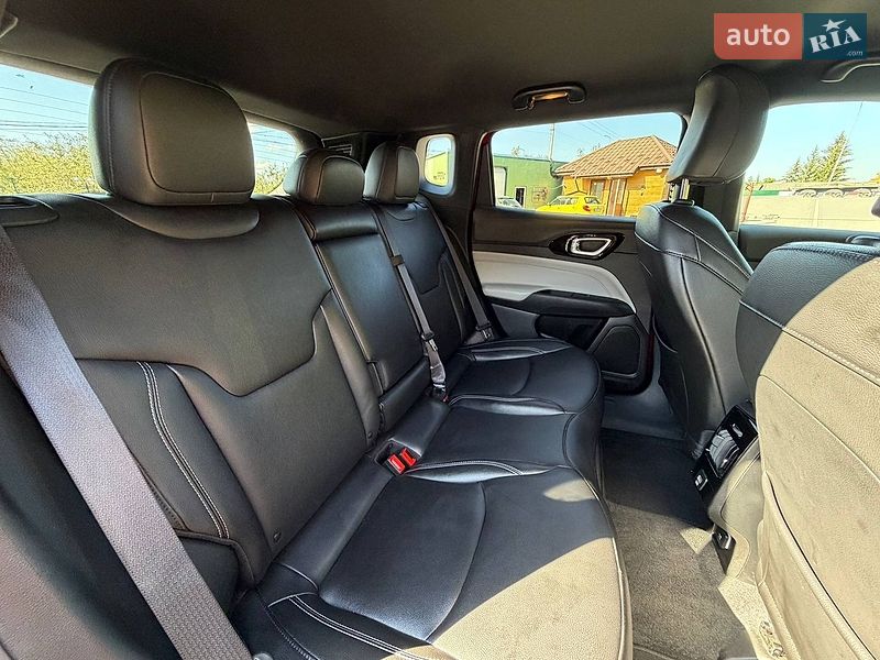 Позашляховик / Кросовер Jeep Compass 2024 в Стрию