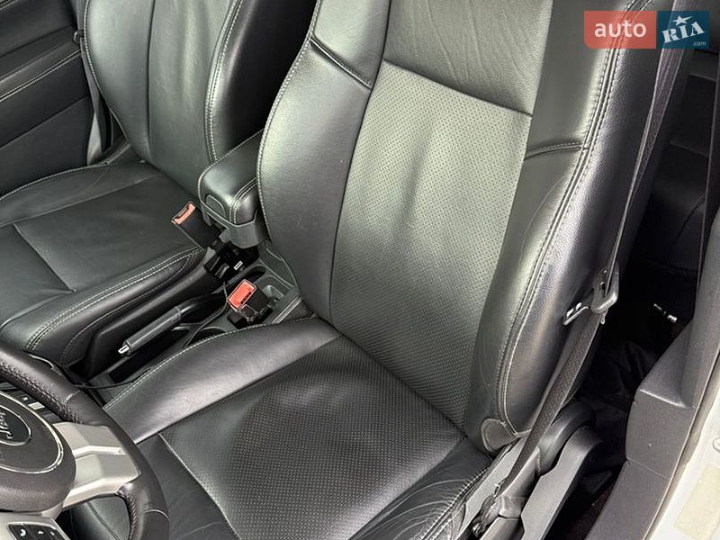 Позашляховик / Кросовер Jeep Compass 2015 в Чернігові