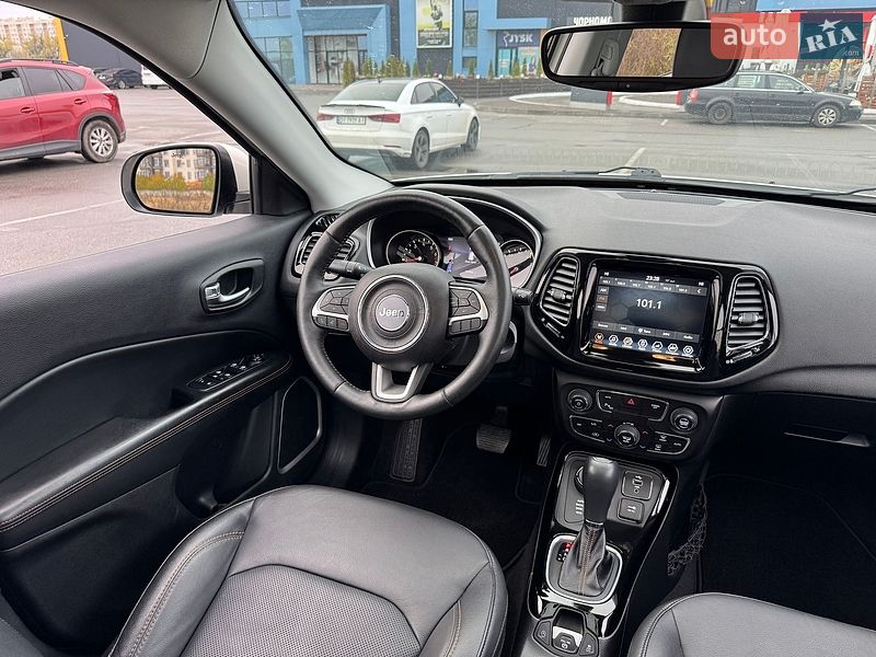 Внедорожник / Кроссовер Jeep Compass 2018 в Киеве