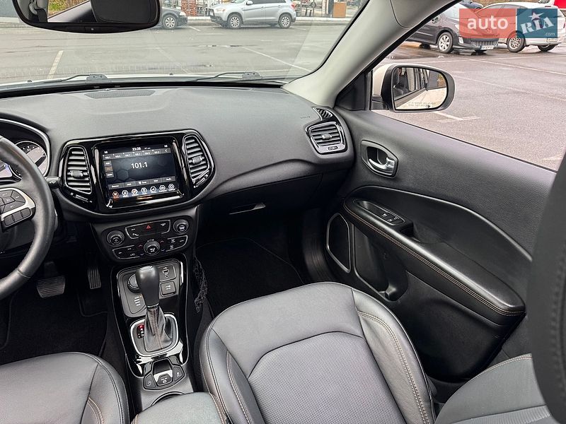 Внедорожник / Кроссовер Jeep Compass 2018 в Киеве