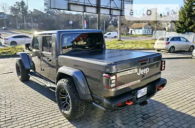 Jeep Gladiator 2021