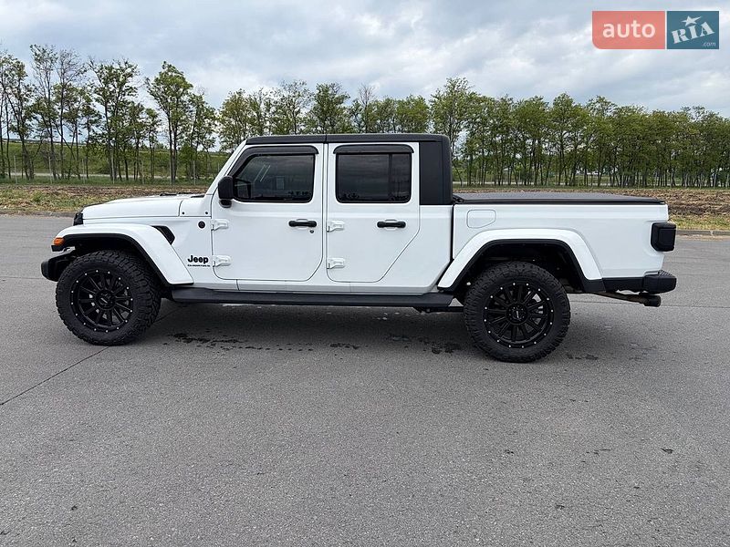 Пикап Jeep Gladiator 2023 в Киеве
