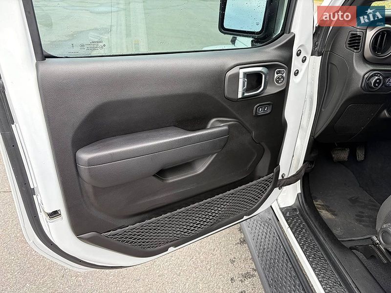 Пикап Jeep Gladiator 2023 в Киеве