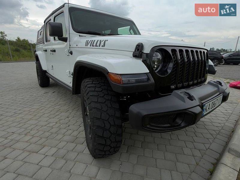 Пікап Jeep Gladiator 2021 в Львові