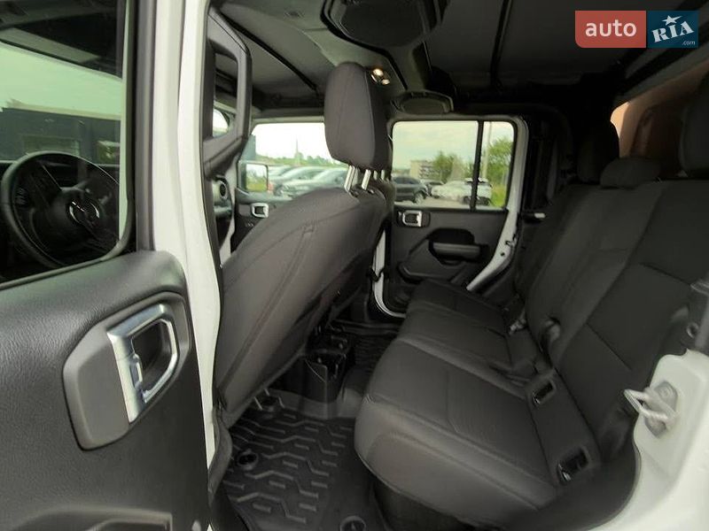 Пікап Jeep Gladiator 2021 в Львові
