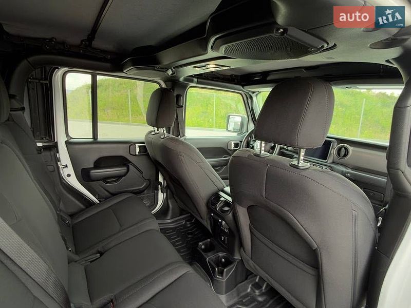Пікап Jeep Gladiator 2021 в Львові