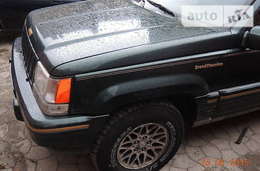 Внедорожник / Кроссовер Jeep Grand Cherokee 1993 в Харькове