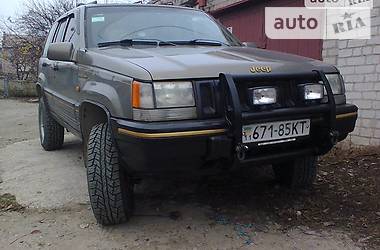 Внедорожник / Кроссовер Jeep Grand Cherokee 1994 в Запорожье