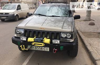 Внедорожник / Кроссовер Jeep Grand Cherokee 1995 в Одессе