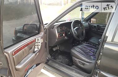 Внедорожник / Кроссовер Jeep Grand Cherokee 1998 в 