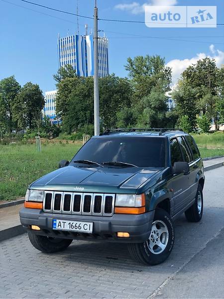 Внедорожник / Кроссовер Jeep Grand Cherokee 1996 в Ивано-Франковске
