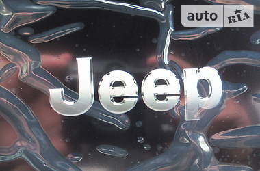 Позашляховик / Кросовер Jeep Grand Cherokee 2019 в 