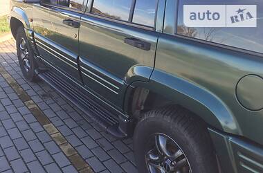 Позашляховик / Кросовер Jeep Grand Cherokee 1995 в 