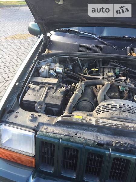 Позашляховик / Кросовер Jeep Grand Cherokee 1995 в Трускавці фото 12 Позашляховик / Кросовер Jeep Grand Cherokee 1995 в Трускавці