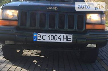 Позашляховик / Кросовер Jeep Grand Cherokee 1995 в 