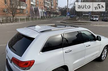 Позашляховик / Кросовер Jeep Grand Cherokee 2014 в 