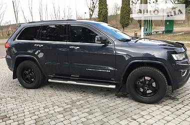 Позашляховик / Кросовер Jeep Grand Cherokee 2013 в 