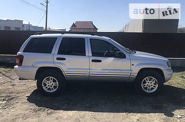 Позашляховик / Кросовер Jeep Grand Cherokee 2004 в 