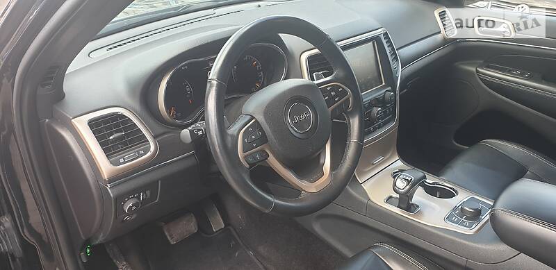Внедорожник / Кроссовер Jeep Grand Cherokee 2015 в Кривом Роге